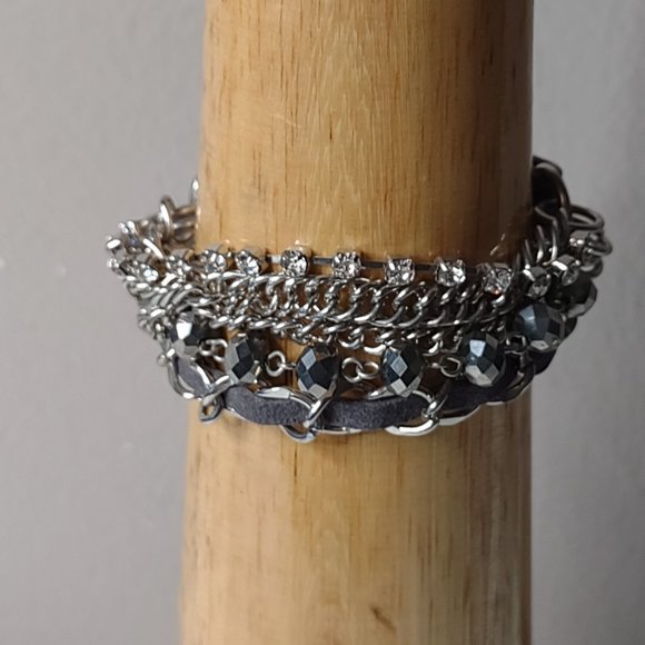 Layered Chain Bracelet - Picture 1 of 14